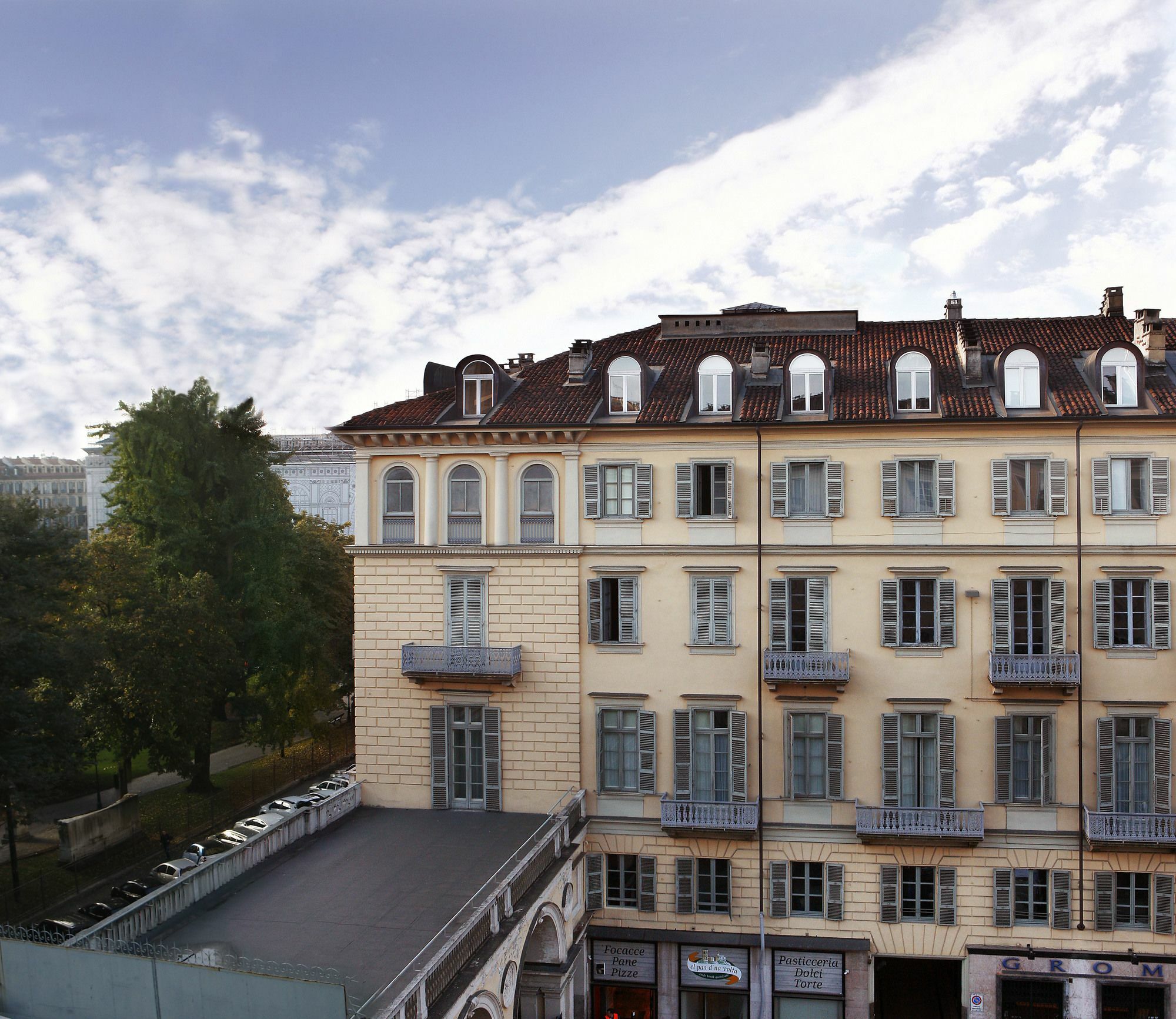 Le Tre Madame Apartment